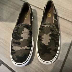 Lightly Loved Pair of Camouflage Slip-on Keds Tennis Shoes Size 7.5